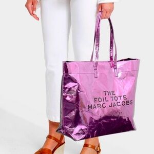 Marc Jacobs Handbag
The Foil Tote NWT’s
